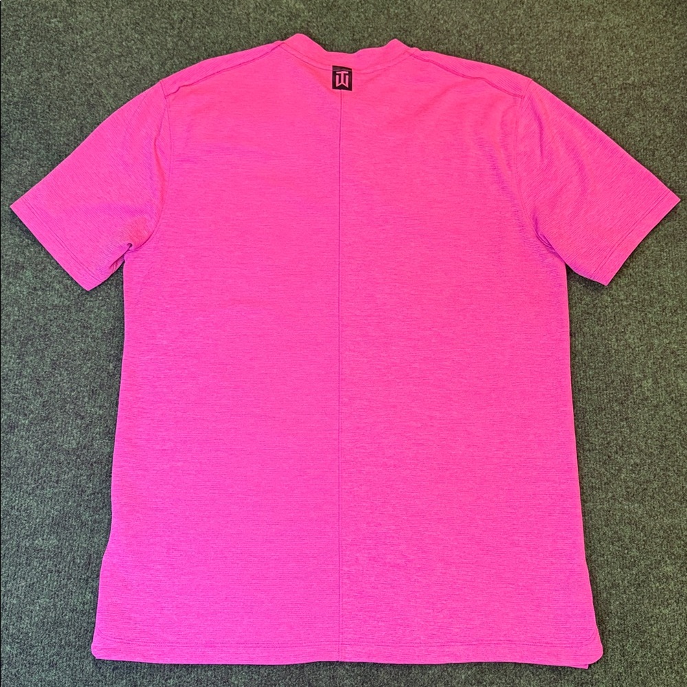 Tiger Woods by Nike Aeroreact Mock Neck Polo (Pink with Black accents / Size M) - Picture 7 of 7